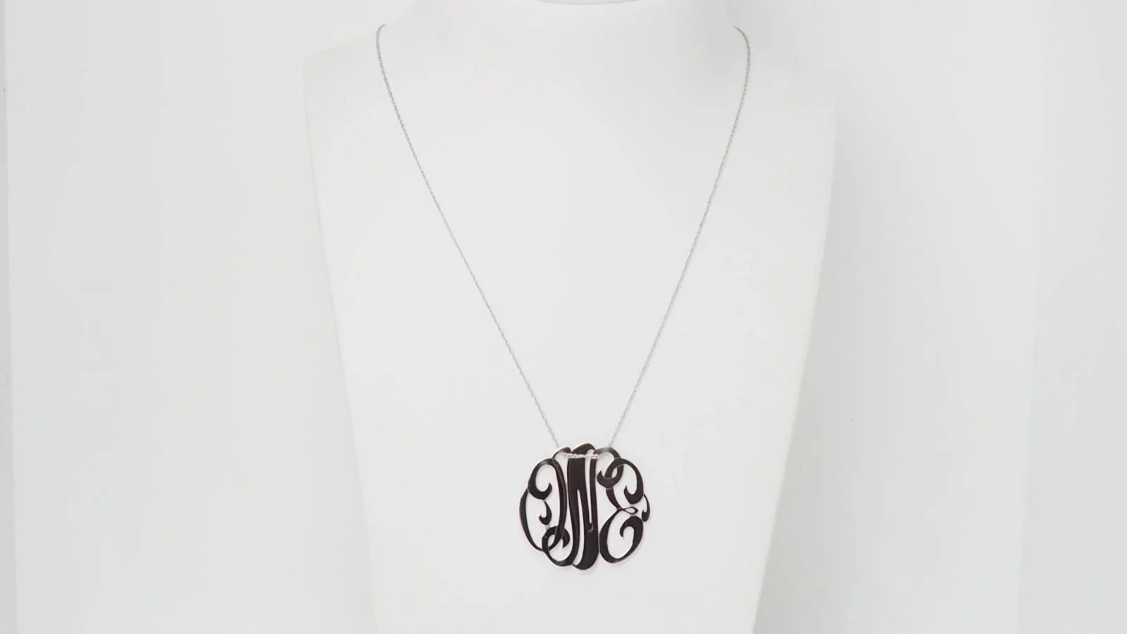 Collier Ginette NY Monogram "One" - Image 4