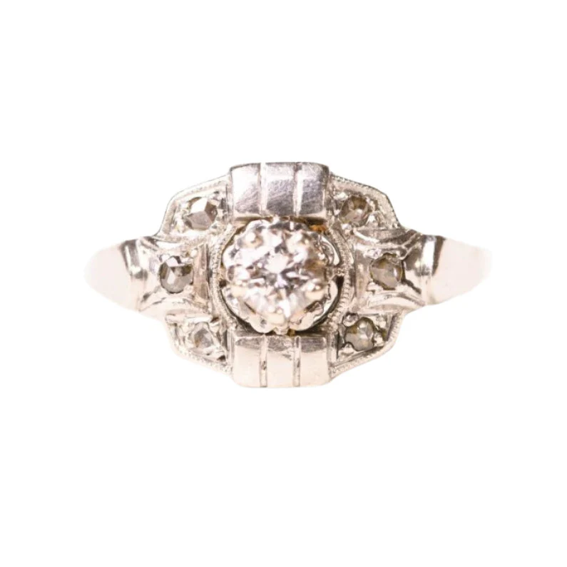 Bague en or blanc, platine et diamants