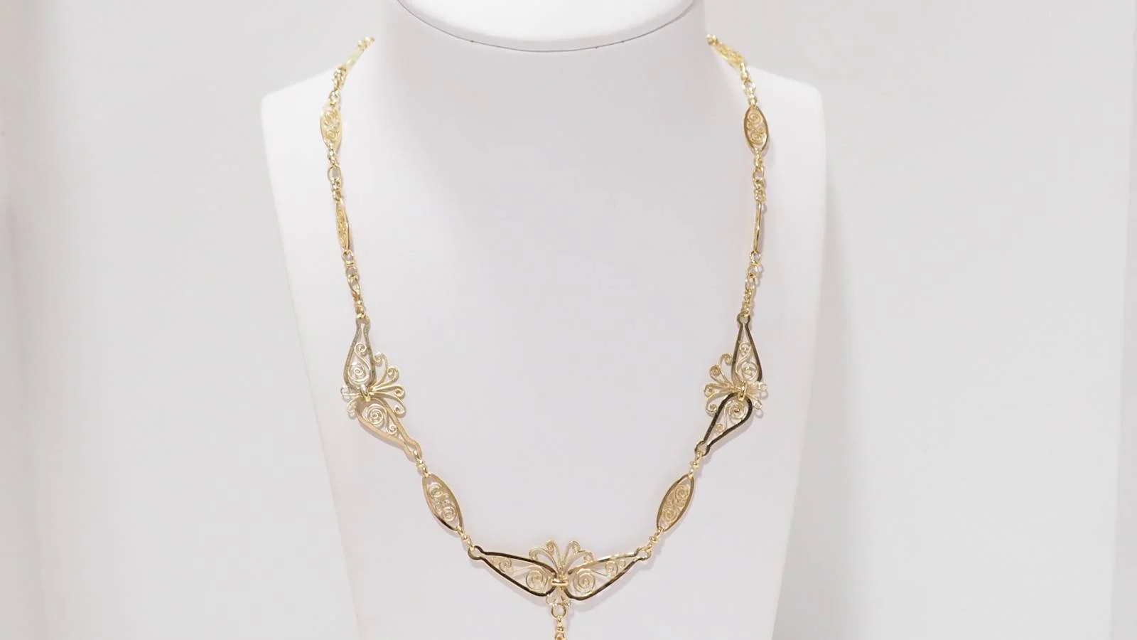 Collier draperie ancien en or jaune