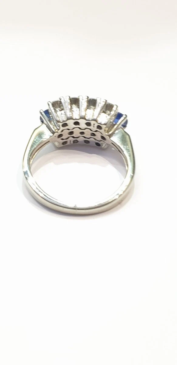 Bague jarretière saphirs diamants - Image 3