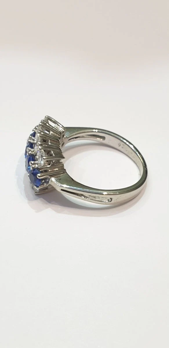 Bague jarretière saphirs diamants - Image 5