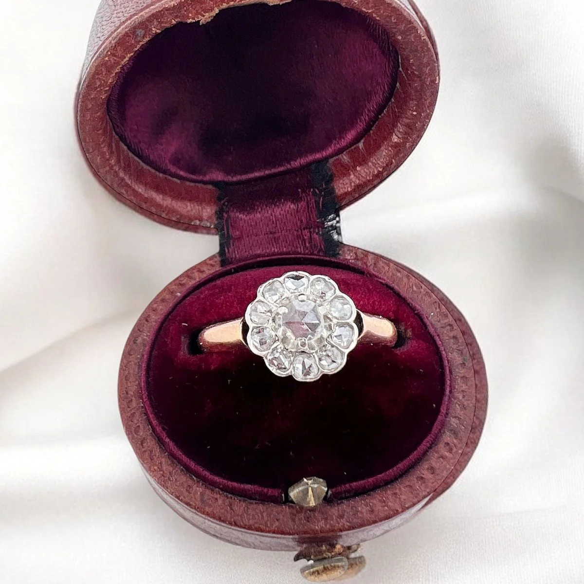 Bague Marguerite Or et Diamants circa 1900 - Image 2