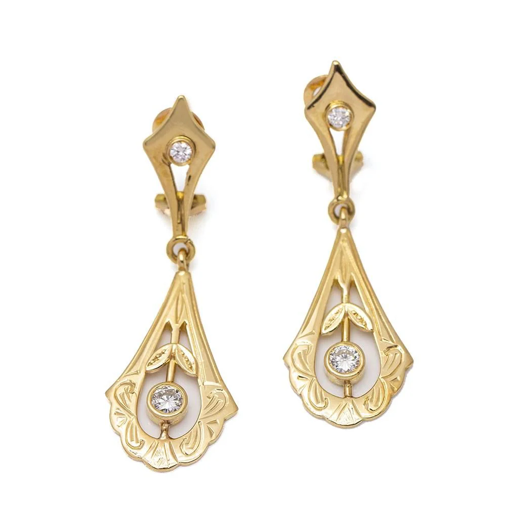 Boucles d'oreilles de style vintage en or jaune. Deuxième main