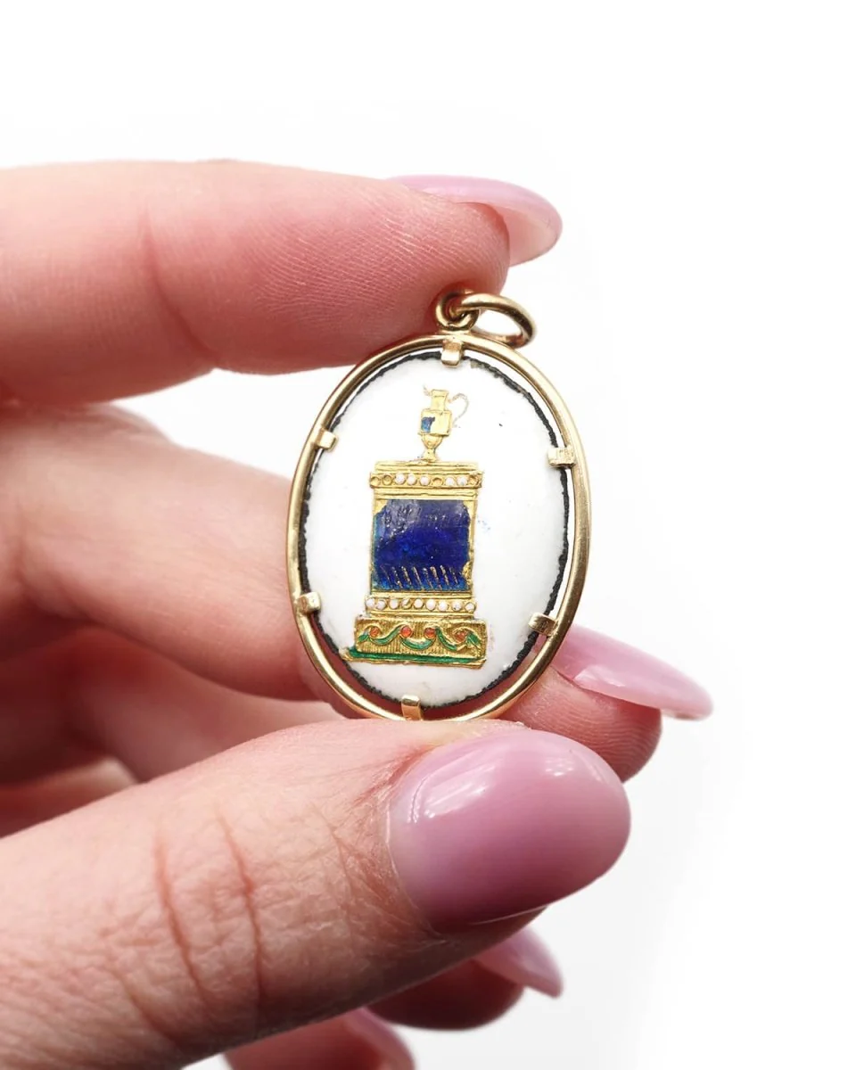 Pendentif souvenir "À l’amitié" en émail et or - Image 3