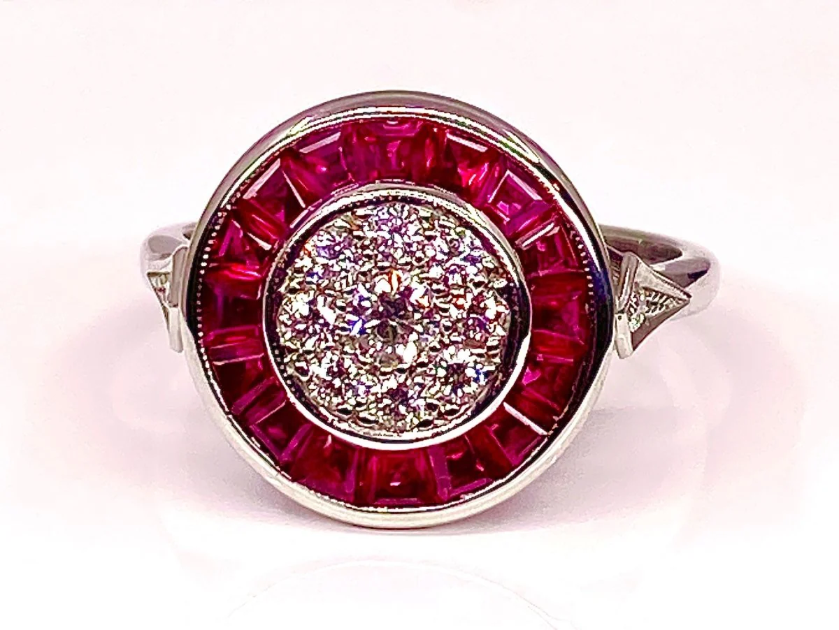 Bague en or blanc 18 carats en rubis et diamants - Image 6