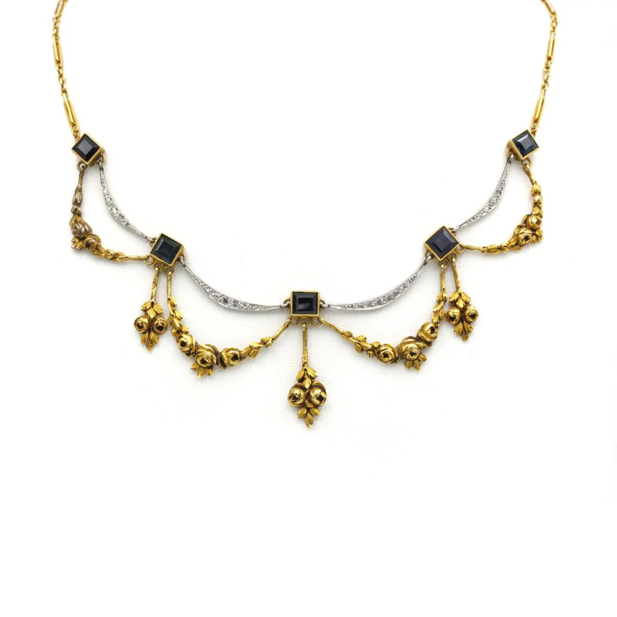 Collier - Or, Platine, Diamants et saphirs