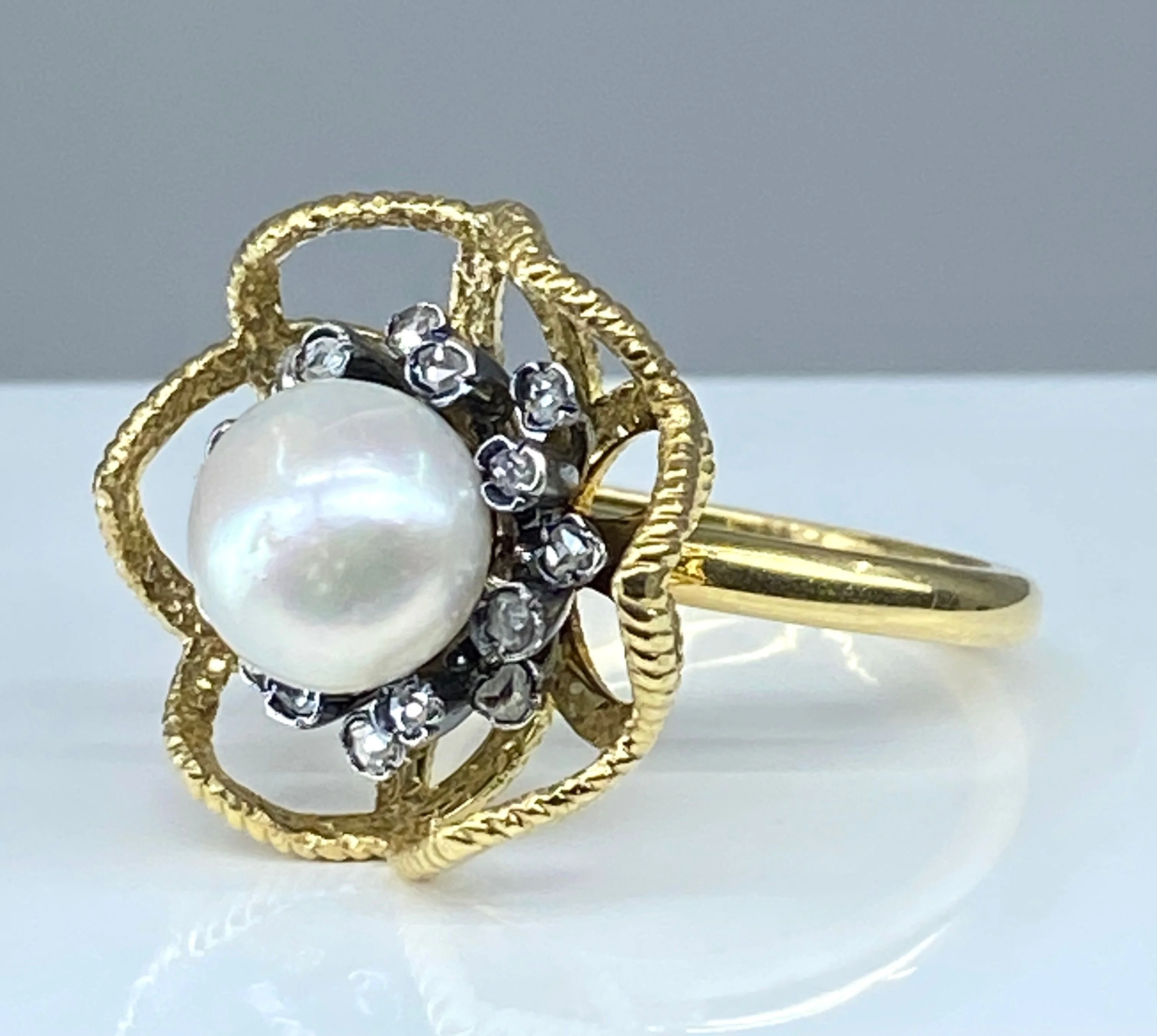 Bague Cocktail en or jaune 18 carats et argent,perle fine et diamants - Image 4