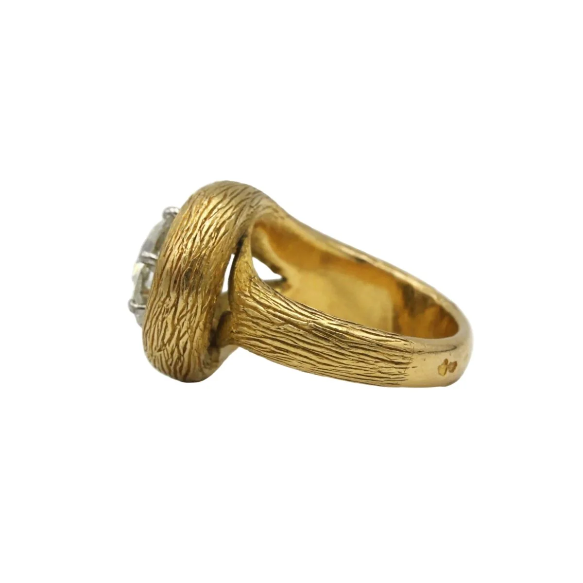 Bague Solitaire en or jaune et diamant - Image 2