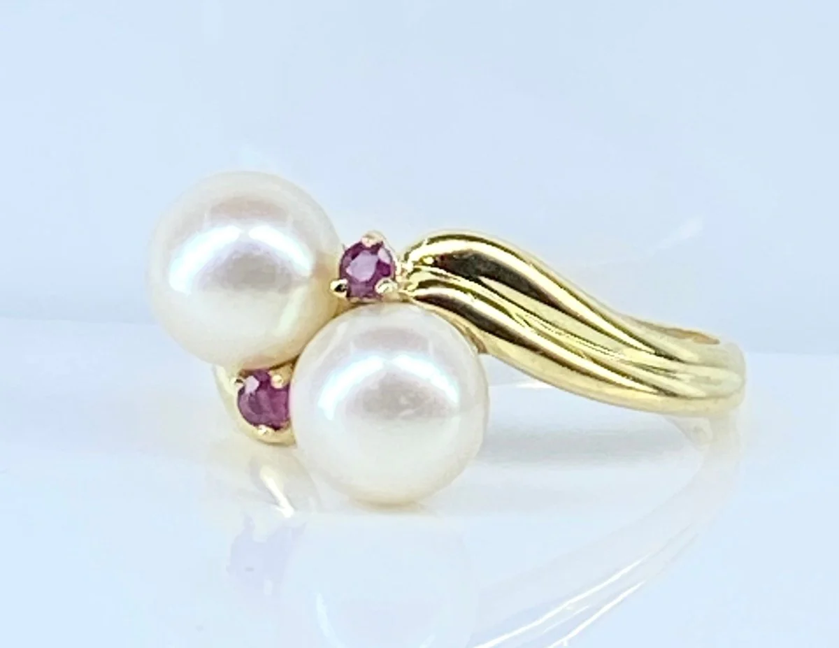 Bague toi et moi en or jaune perles et rubis - Image 4