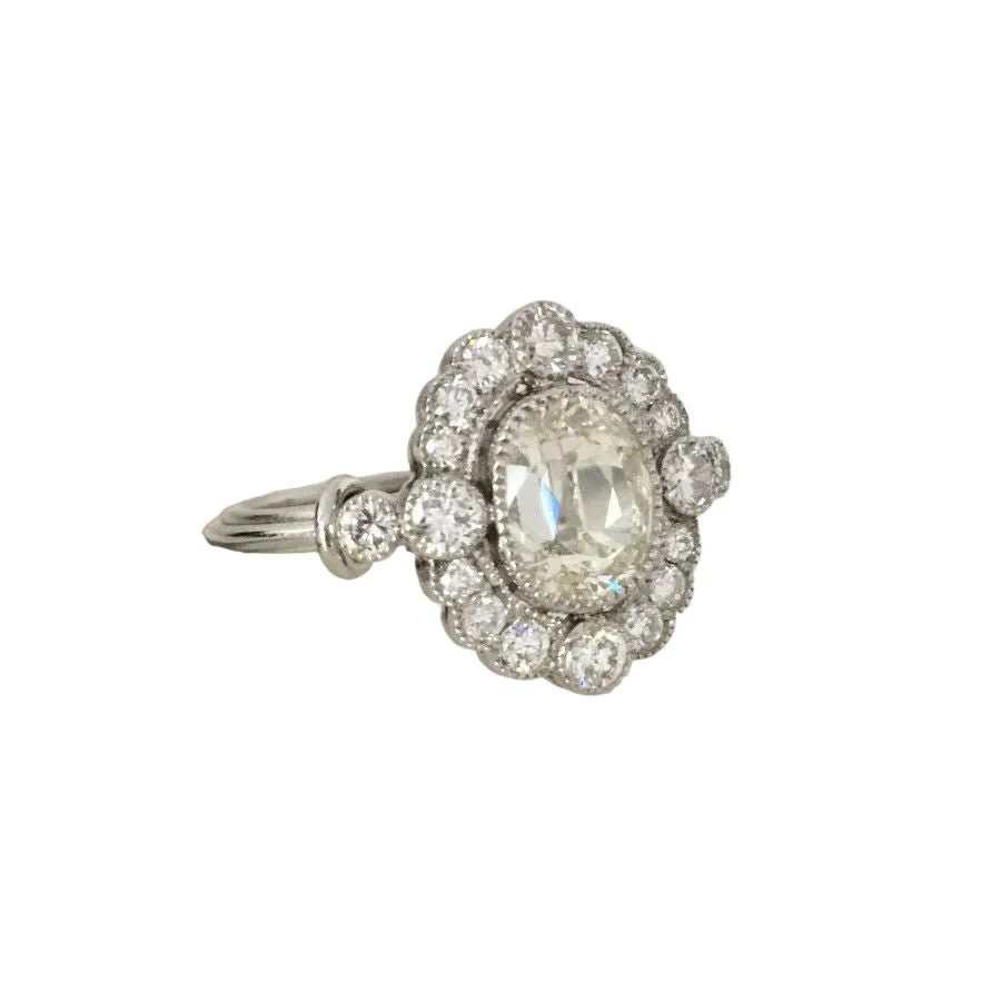 Bague Entourage en platine et diamants - Image 4