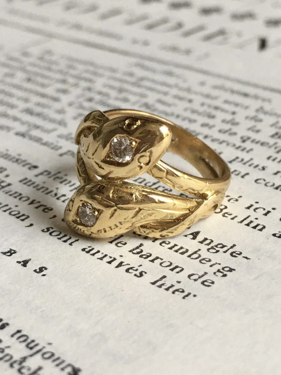 Bague ancienne en or jaune 18K représentant deux serpents - Image 11