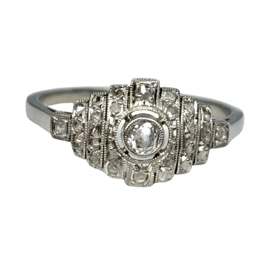 Bague en or blanc et diamants