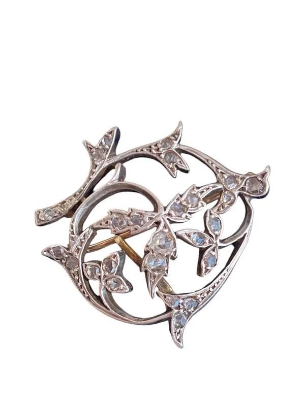 Broche aux motifs végétaux de la fin du XIXème siècle