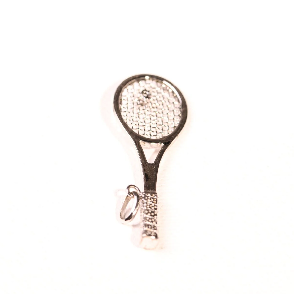 Pendentif raquette de tennis en or blanc et diamant
