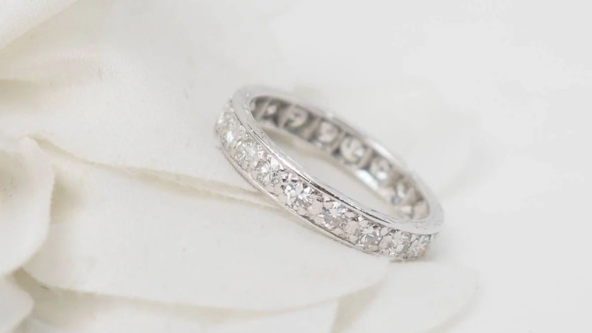 Alliance américaine en or blanc et diamants 0,90ct - Image 2