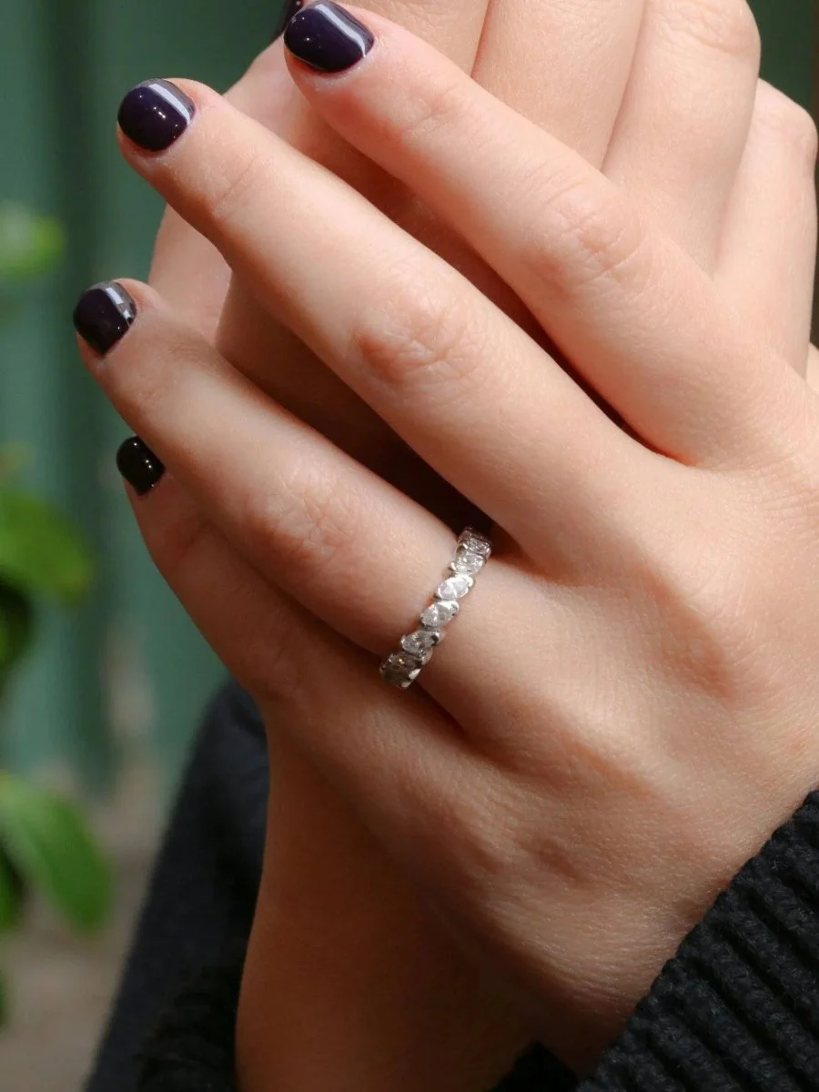 Alliance américaine en or blanc et diamants navette 2,55 ct - Image 2