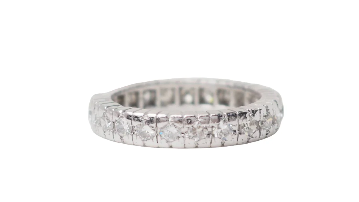 Alliance américaine en platine et diamants 0.92ct