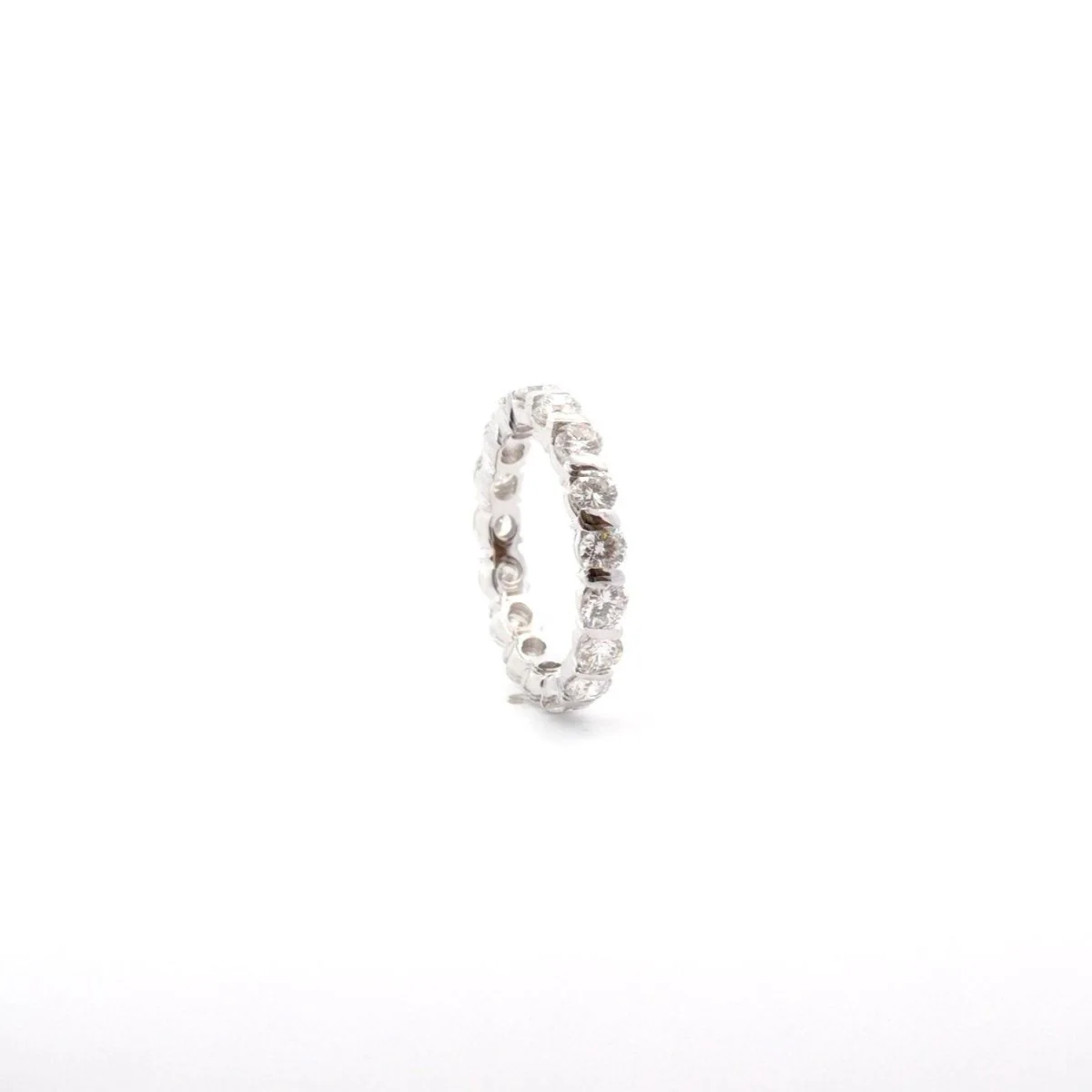 Bague Alliance en or blanc et diamants - Image 5