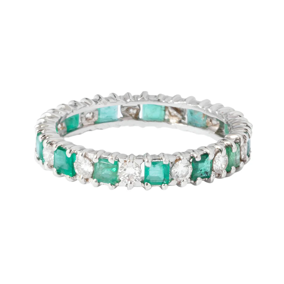 Alliance en diamant et émeraudes sur or gris