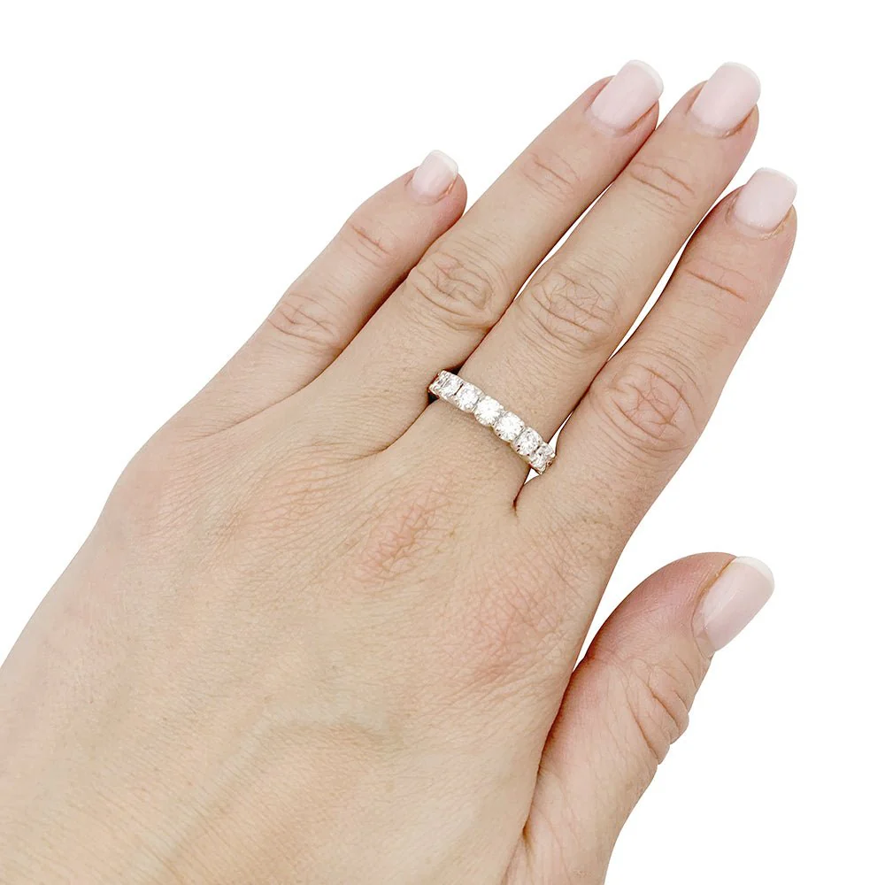 Bague Alliance en or blanc et diamants - Image 2