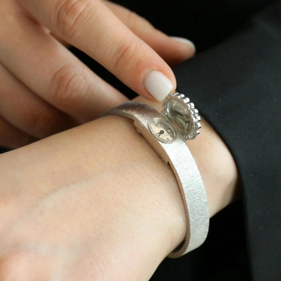 ANDRE COL Montre à secret or blanc diamants - Image 2