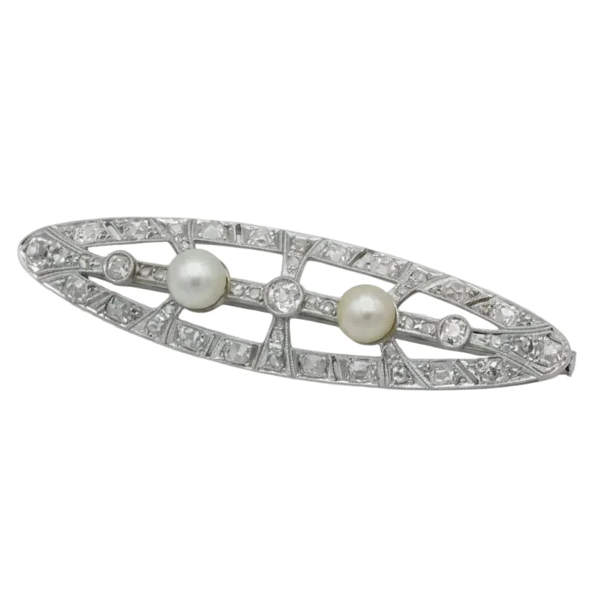 Broche en or blanc, perles et diamants