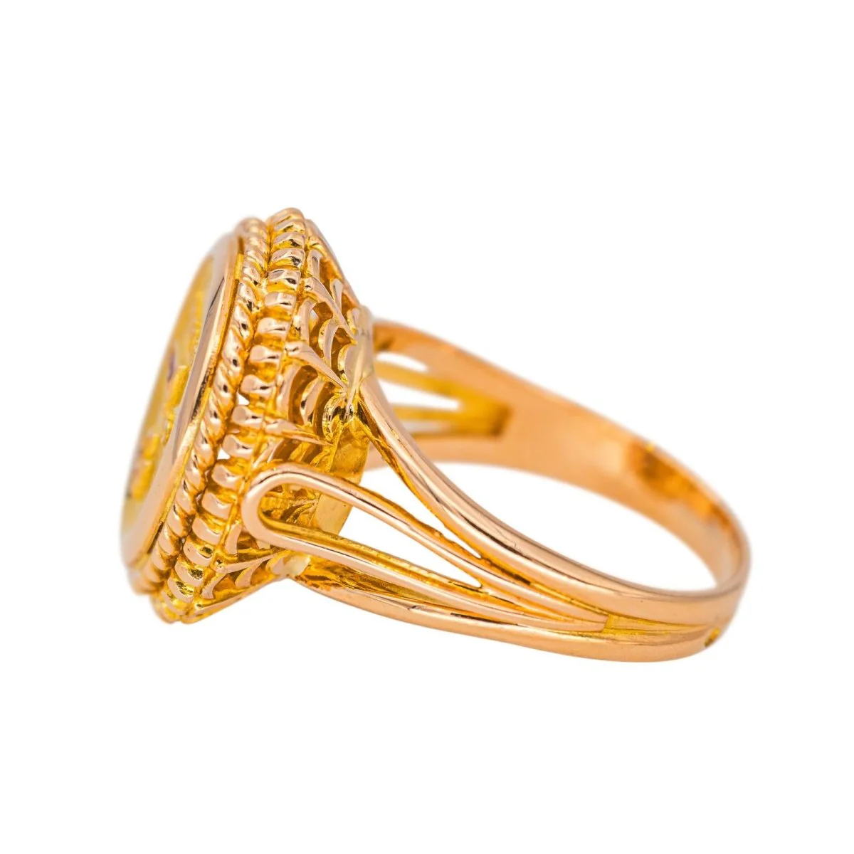 Bague Chevalière AUGIS en or jaune, rubis et diamant - Image 4