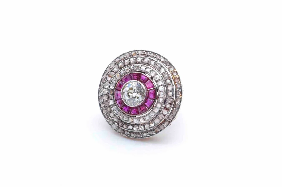 Bague diamants et rubis en or jaune et platine