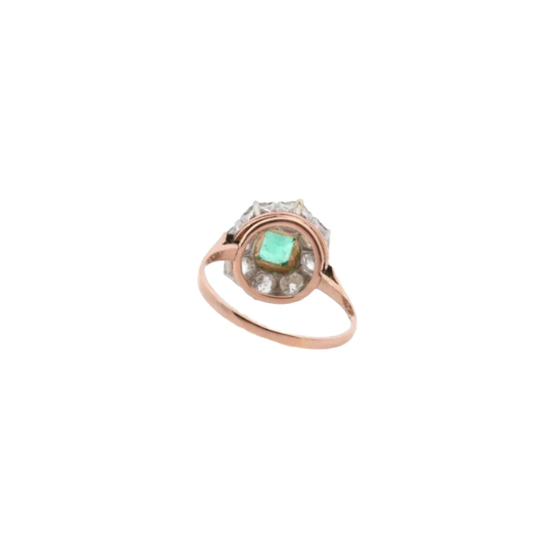 Bague Entourage en or jaune, diamant et émeraude - Image 3