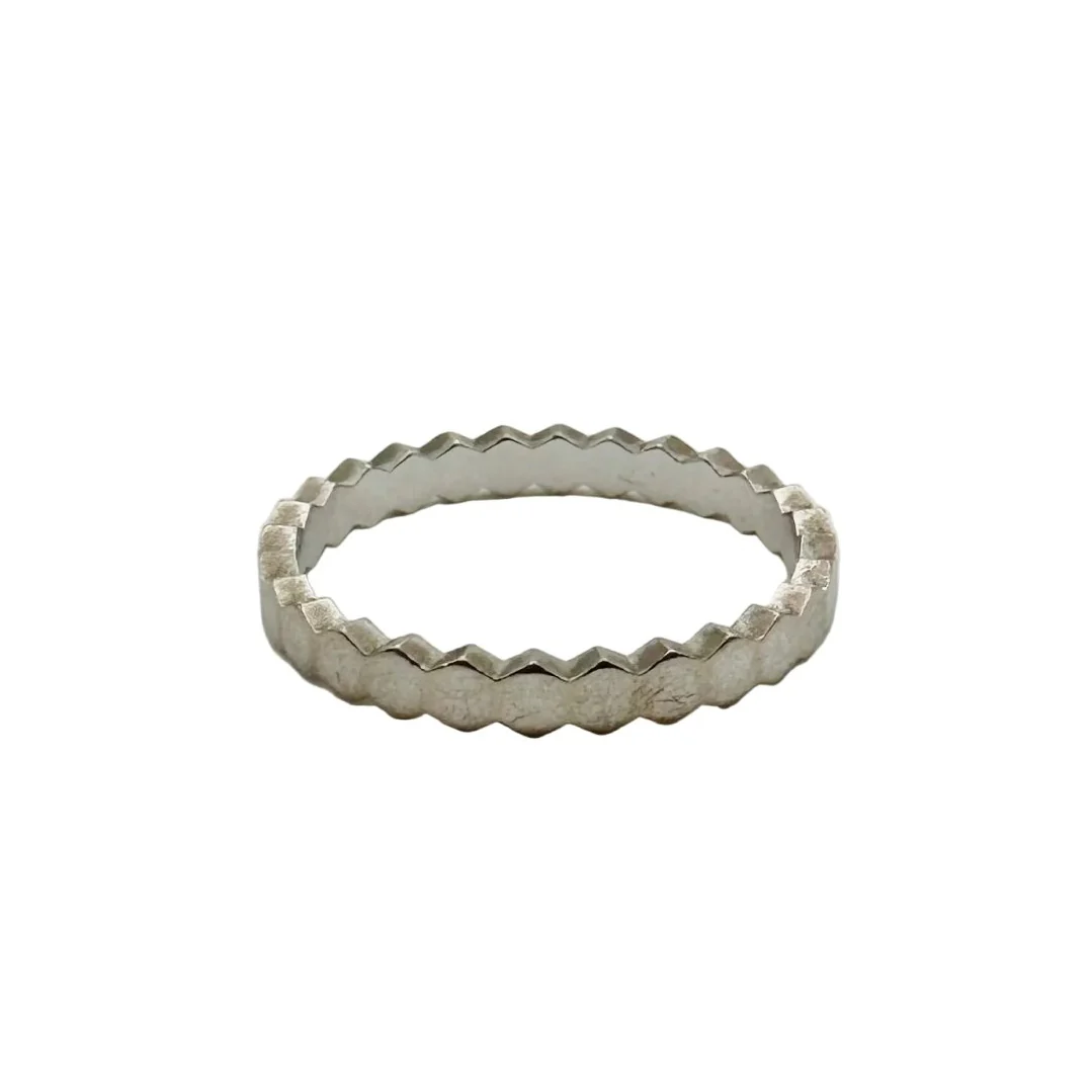 Bague Alliance CHAUMET "Bee" en or blanc