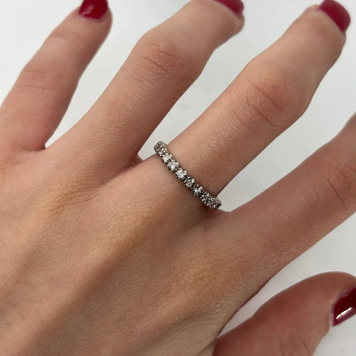 Bague Alliance en or blanc et diamants - Image 2