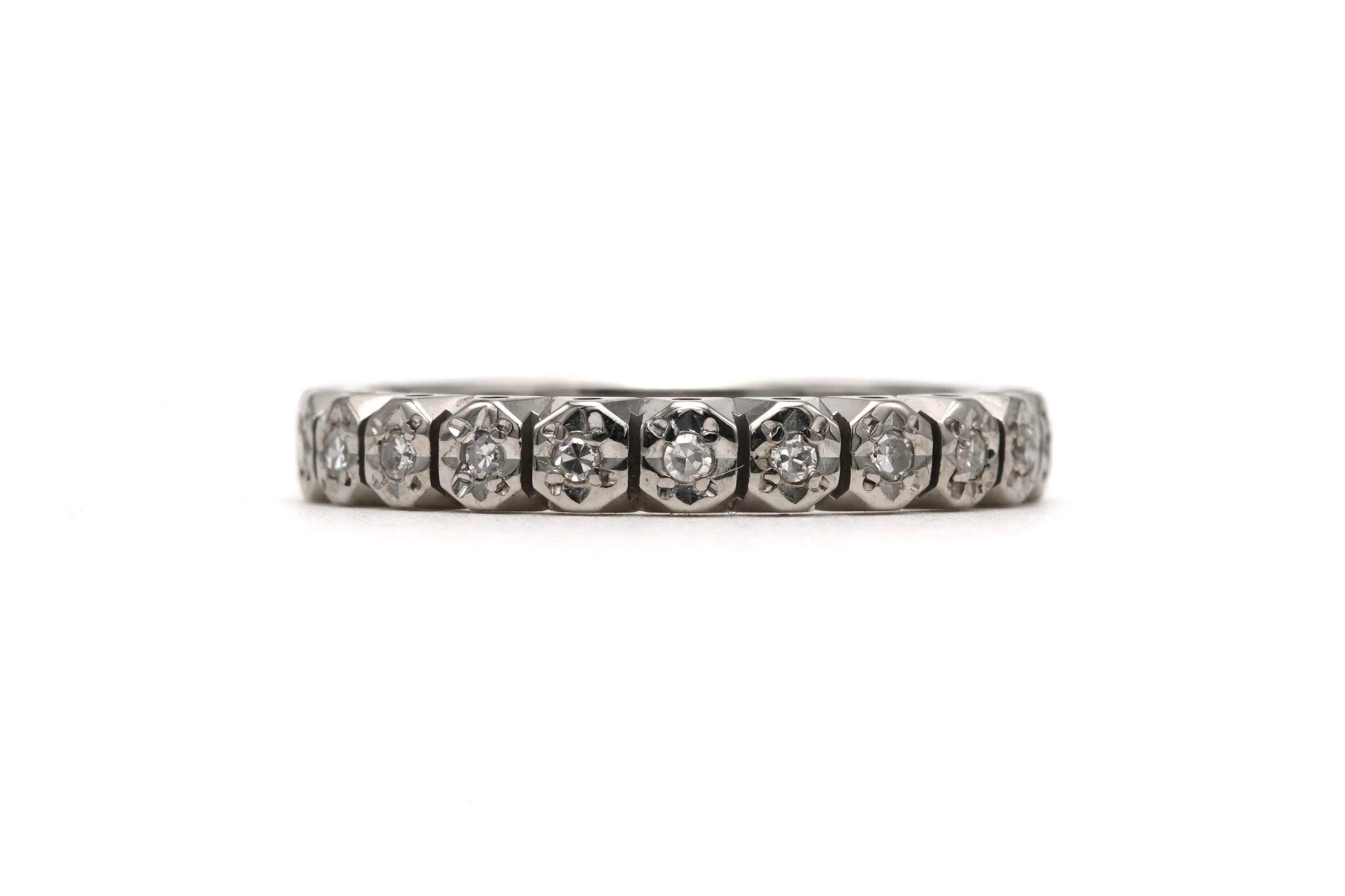 Bague Alliance en or blanc et diamants