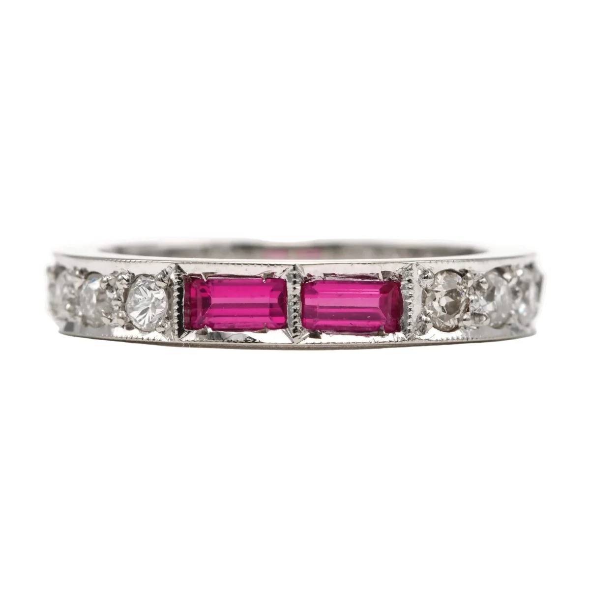 Bague Alliance en or blanc, rubis et diamants