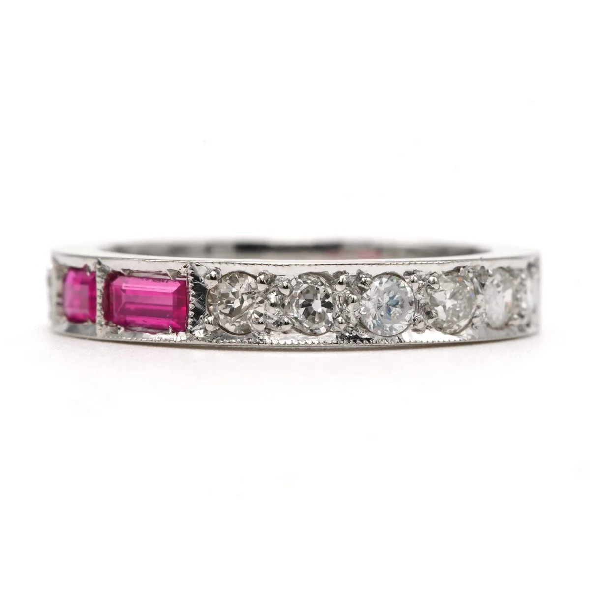 Bague Alliance en or blanc, rubis et diamants - Image 2