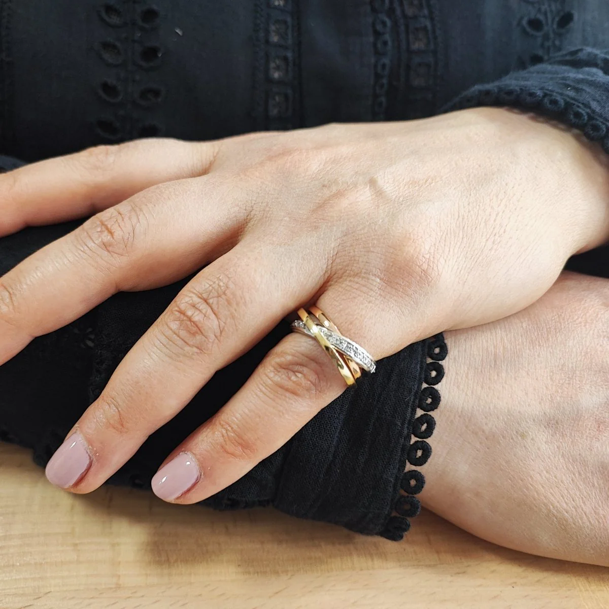 Bague Alliance GUY LAROCHE en or blanc, or jaune, or rose et diamants - Image 2