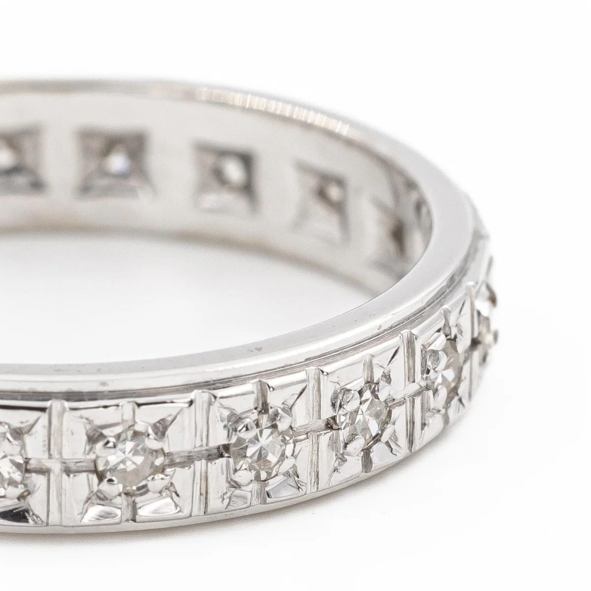 Bague Alliance en or blanc et diamants - Image 4
