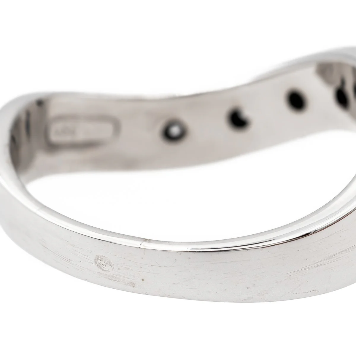 Bague Alliance en or blanc et diamant - Image 6
