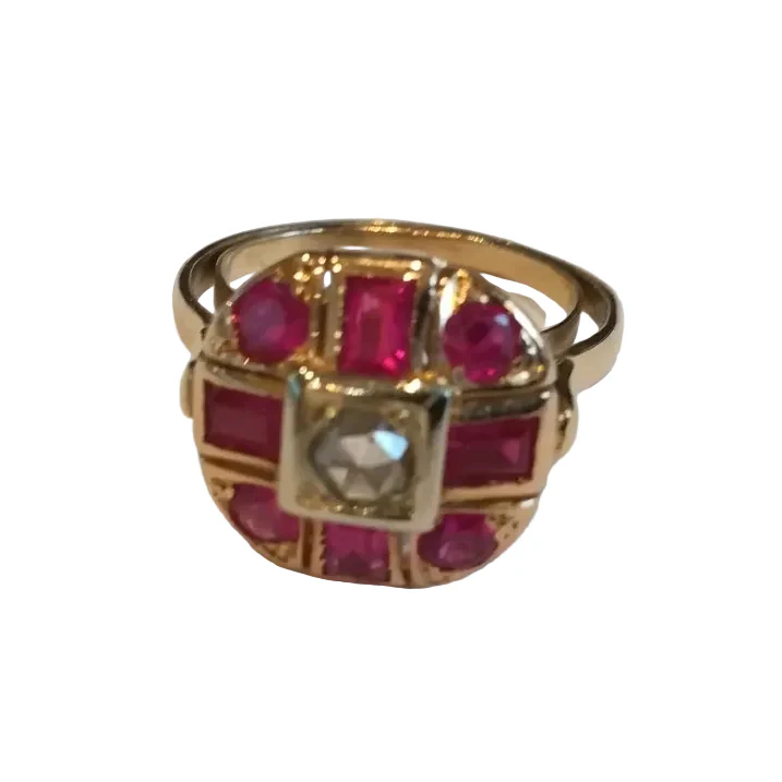 Bague en or blanc, or jaune, rubis et diamants
