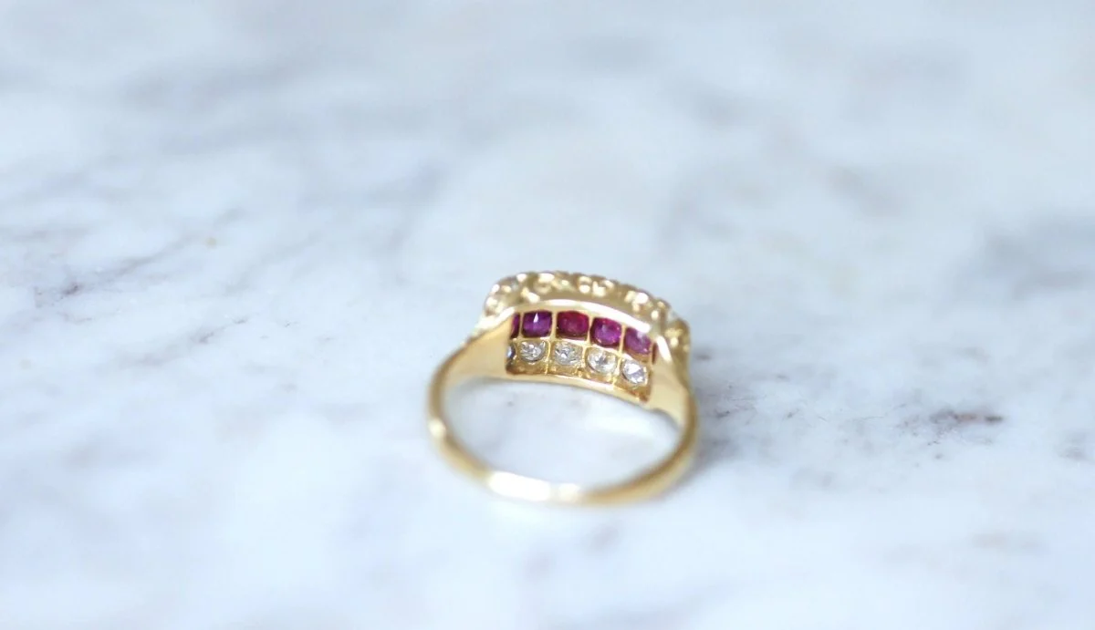 Bague bandeau ancienne rubis et diamants - Image 10