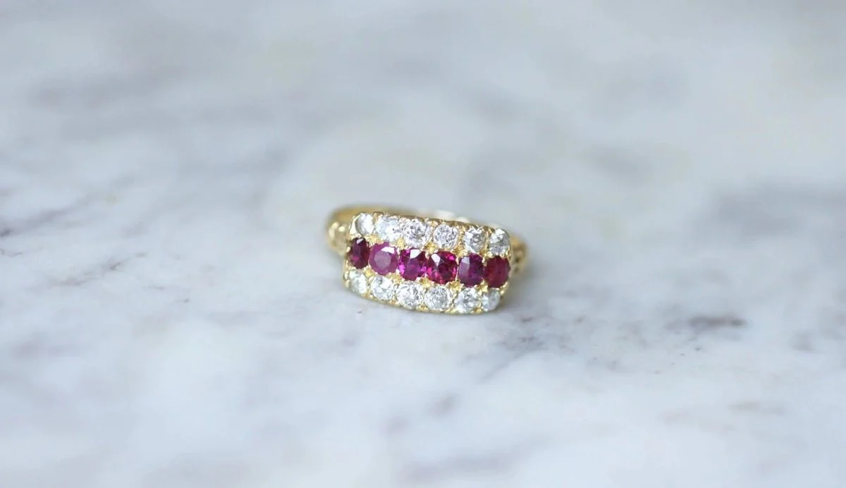 Bague bandeau ancienne rubis et diamants - Image 6