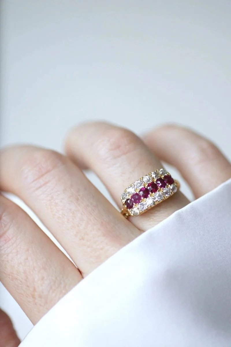 Bague bandeau ancienne rubis et diamants - Image 7