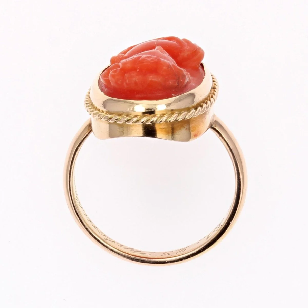 Bague Cocktail en or jaune et corail - Image 6