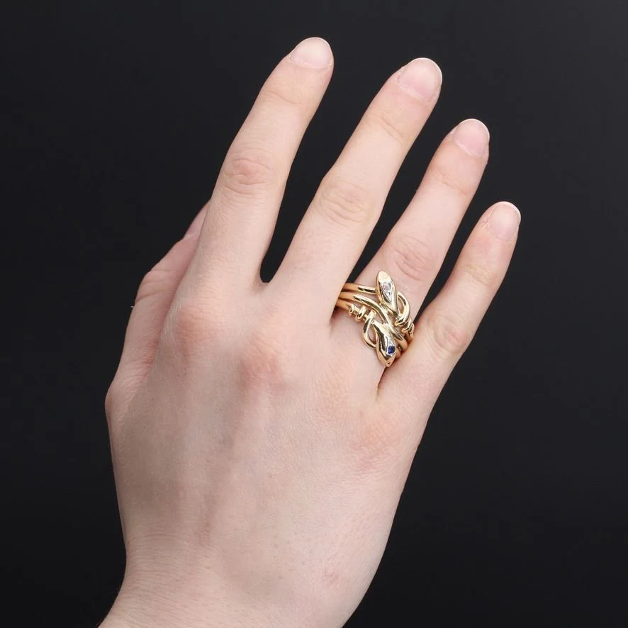 Bague en or jaune, saphir et diamant - Image 2