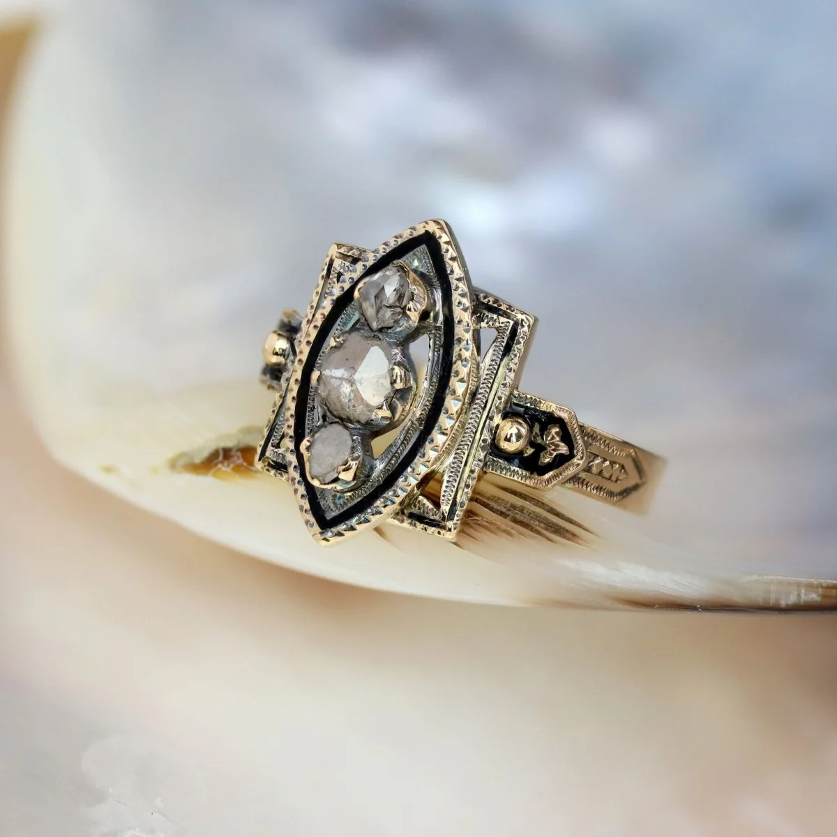 Bague ancienne en or rose et diamant - Image 7