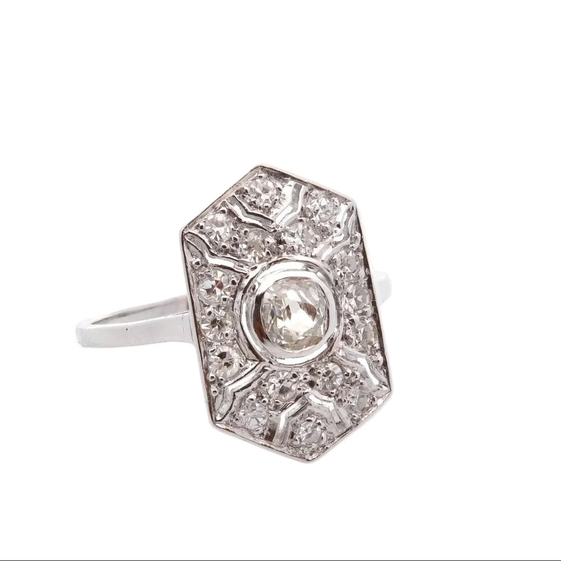Bague Entourage en platine et diamants - Image 4