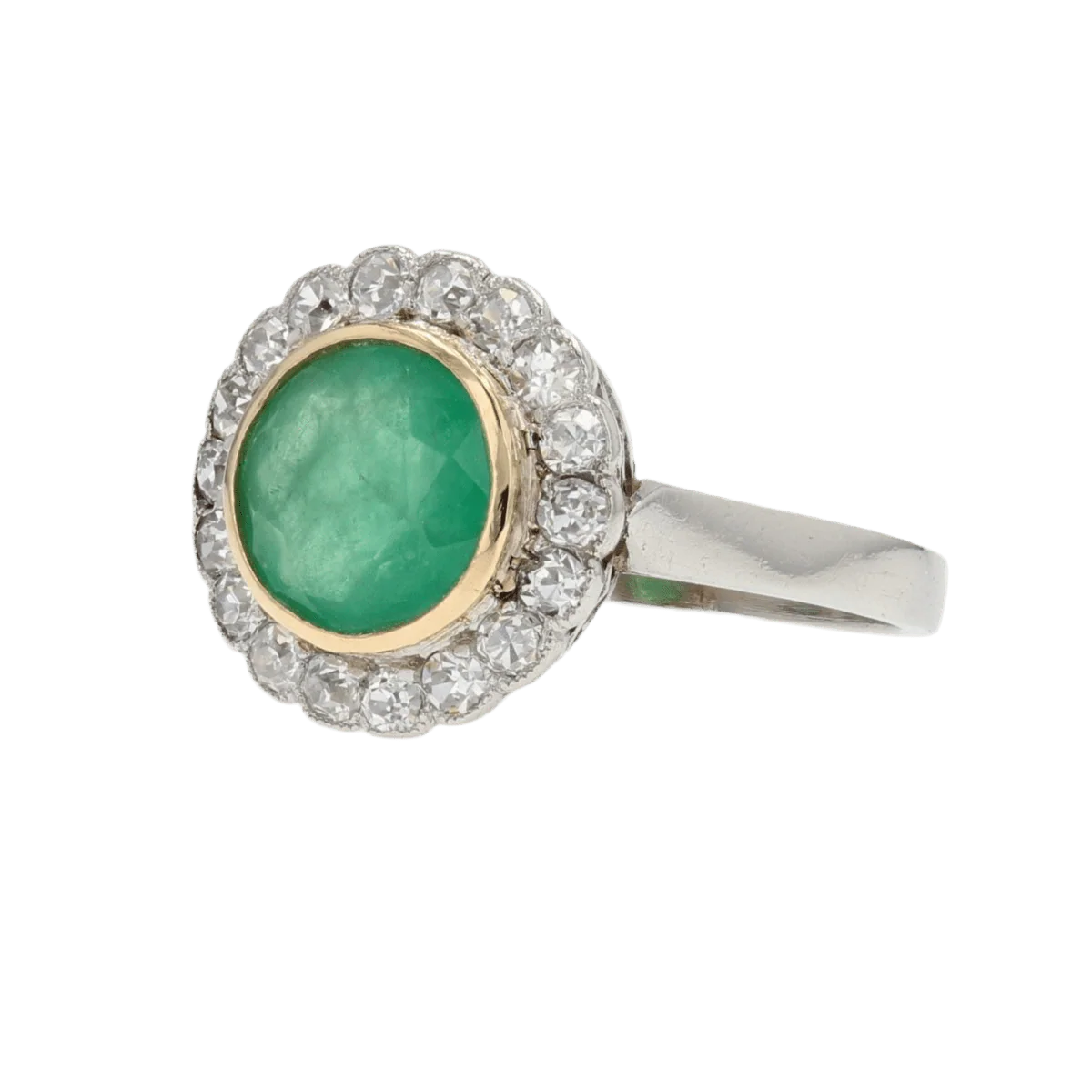 Bague Entourage en or jaune, platine, émeraude et diamants - Image 2