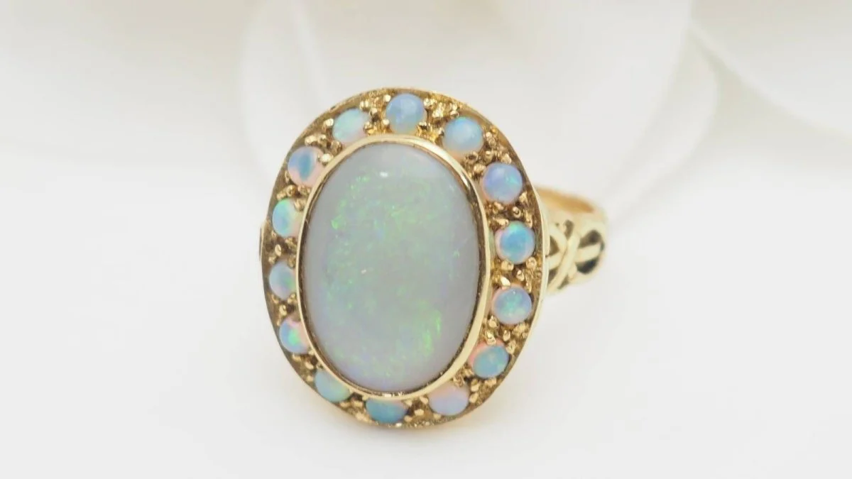Bague ANCIENNE Poison en or jaune et opale - Image 4