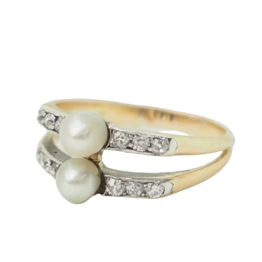 Bague en or jaune, perles, et diamants - Image 3