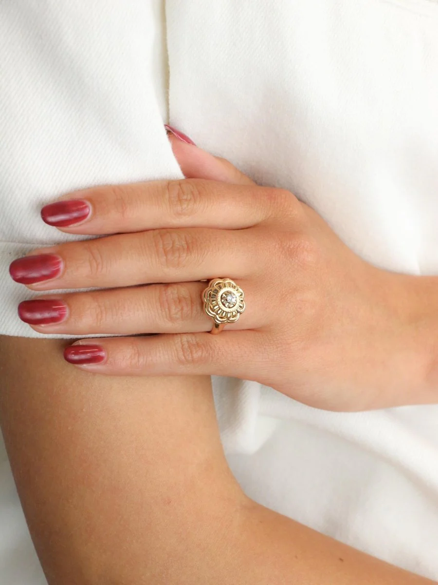 Bague ancienne fleur or jaune pierre blanche - Image 9