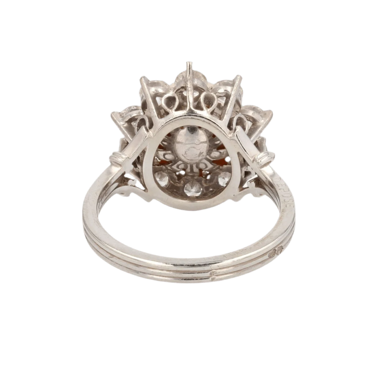 Bague Marguerite en or blanc, platine, perle et diamants - Image 4